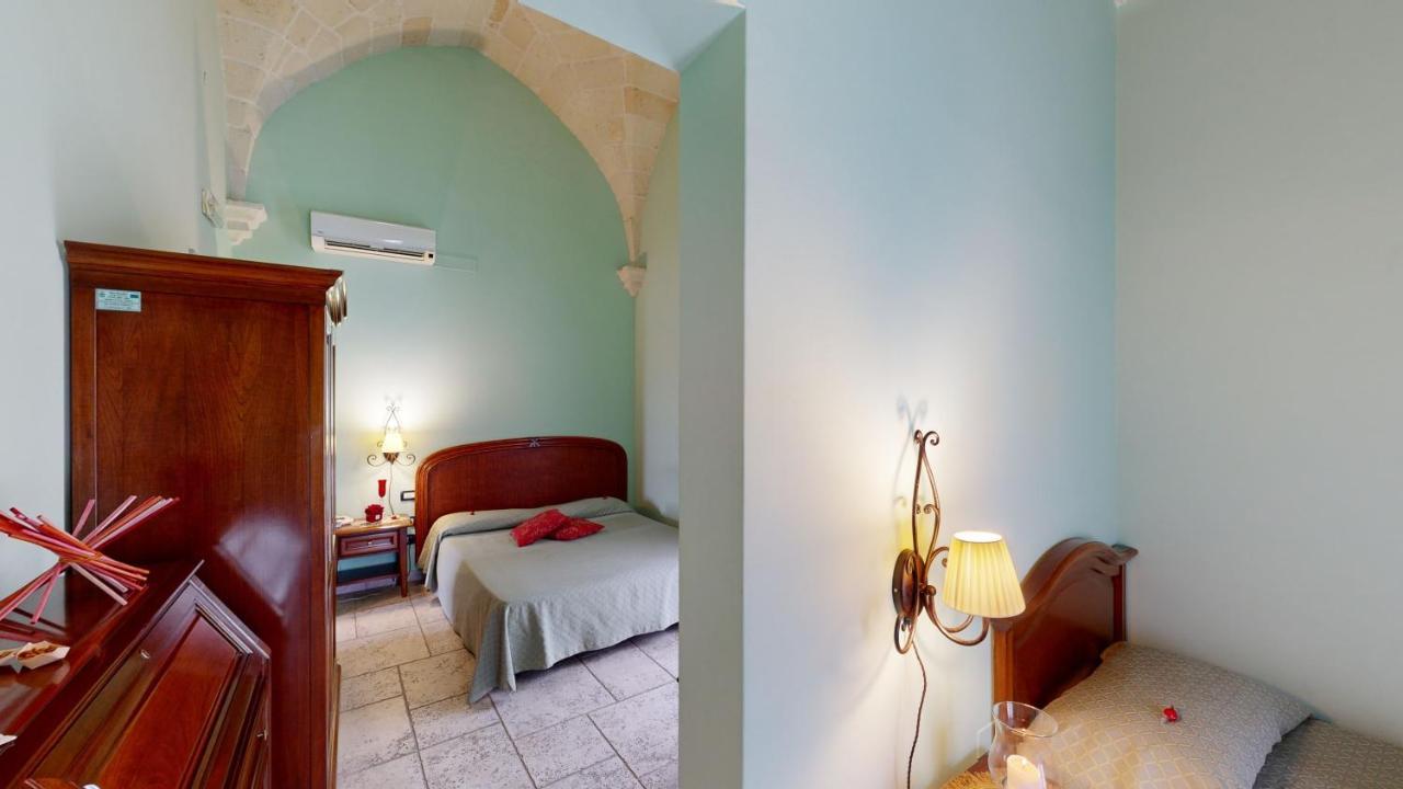 Relais Reggia Domizia Hotel มันดูเรีย ภายนอก รูปภาพ