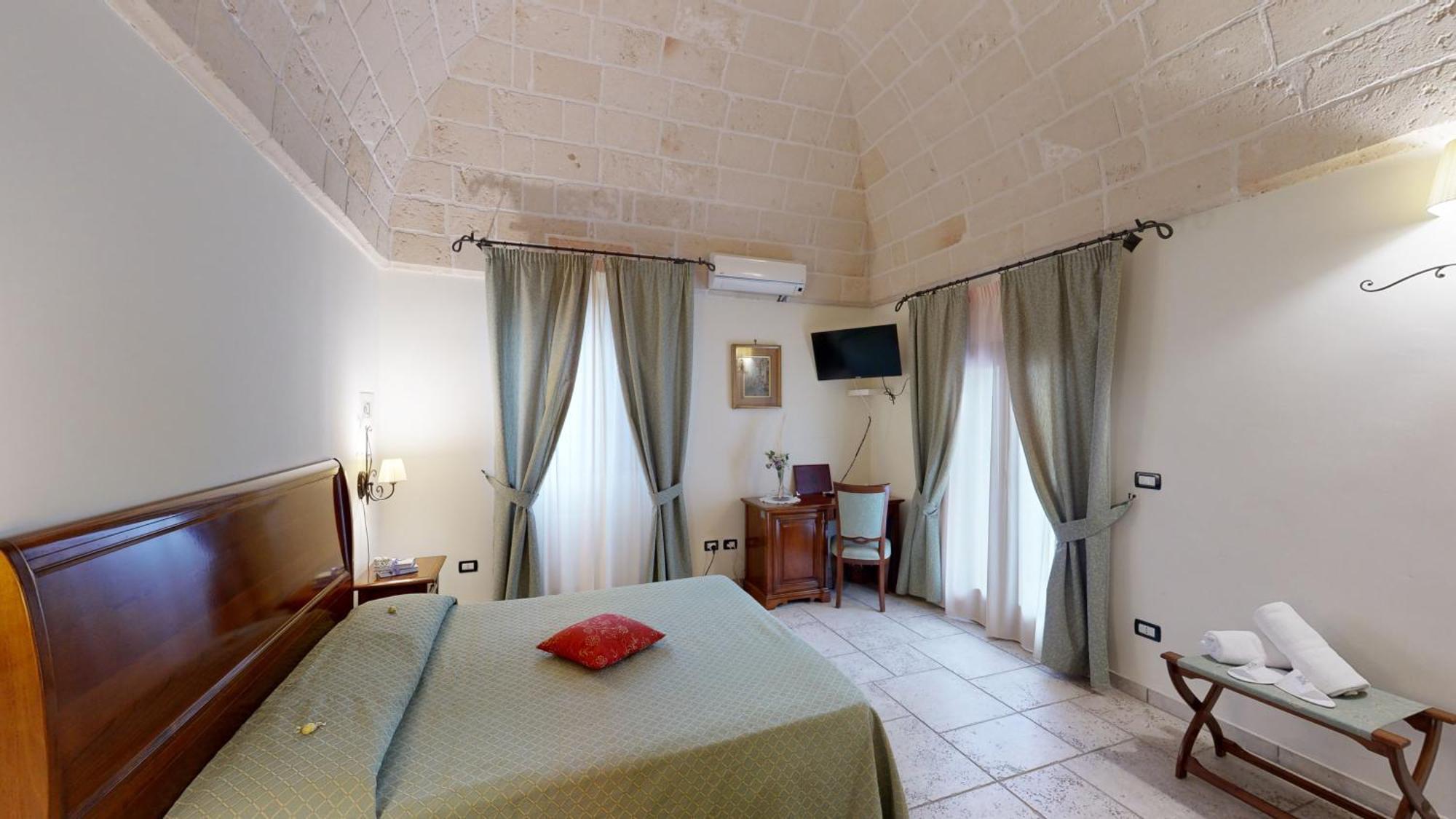 Relais Reggia Domizia Hotel มันดูเรีย ภายนอก รูปภาพ