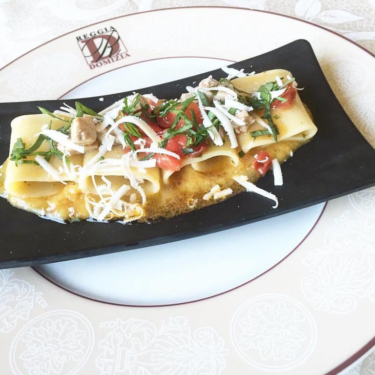 Relais Reggia Domizia Hotel มันดูเรีย ภายนอก รูปภาพ